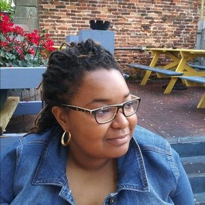 Meet your Posher, Chrissy